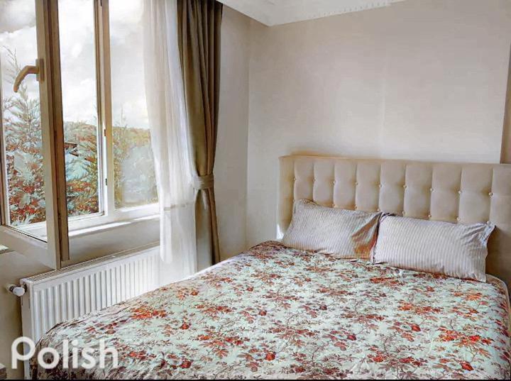 Ahmet Teacher Hotel, 5 Minutes From The Airport Arnavutkoy Екстериор снимка