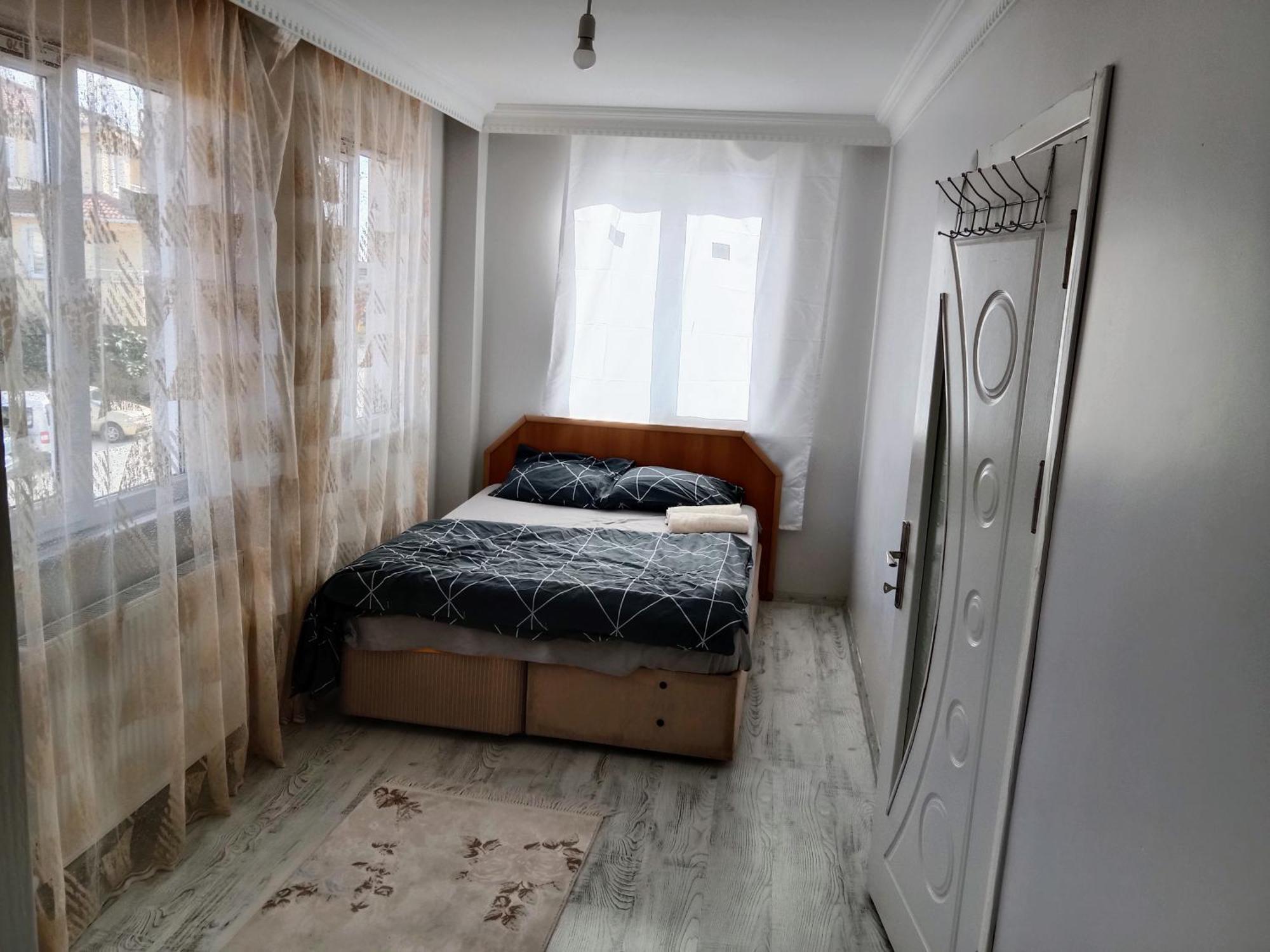 Ahmet Teacher Hotel, 5 Minutes From The Airport Arnavutkoy Екстериор снимка