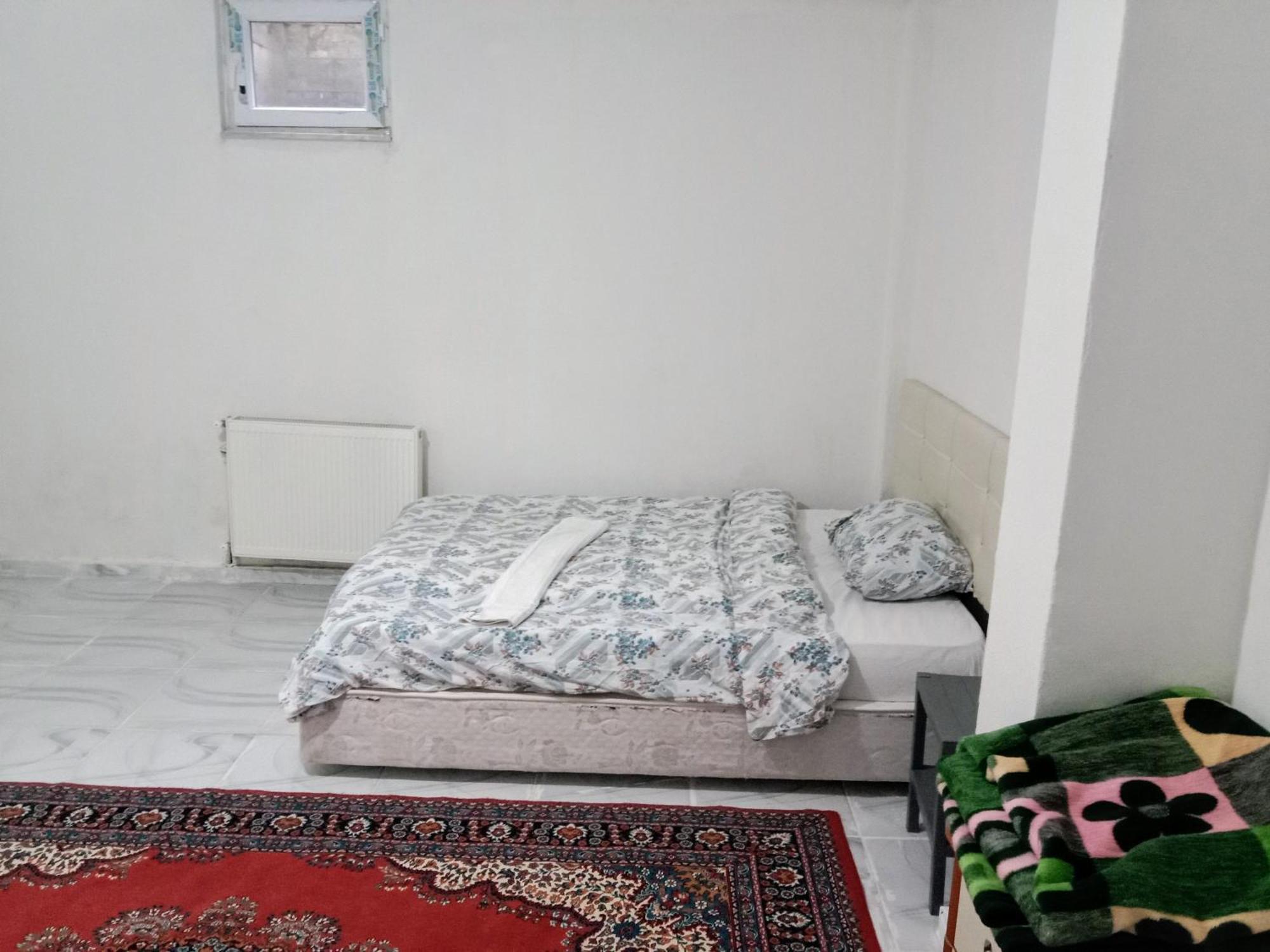 Ahmet Teacher Hotel, 5 Minutes From The Airport Arnavutkoy Стая снимка